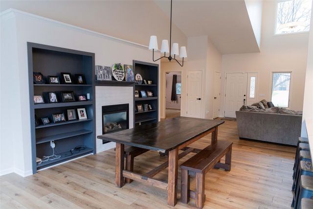 1262 Iowa Street, Pella, IA 50219