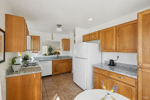 313 Portofino Way, Cloverdale, CA 95425