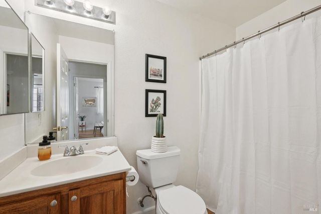 313 Portofino Way, Cloverdale, CA 95425