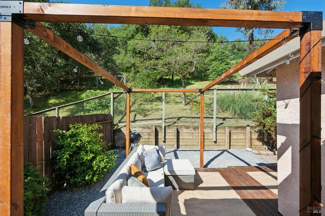 313 Portofino Way, Cloverdale, CA 95425