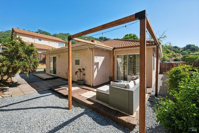 313 Portofino Way, Cloverdale, CA 95425