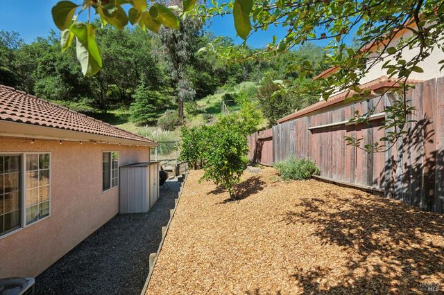 313 Portofino Way, Cloverdale, CA 95425