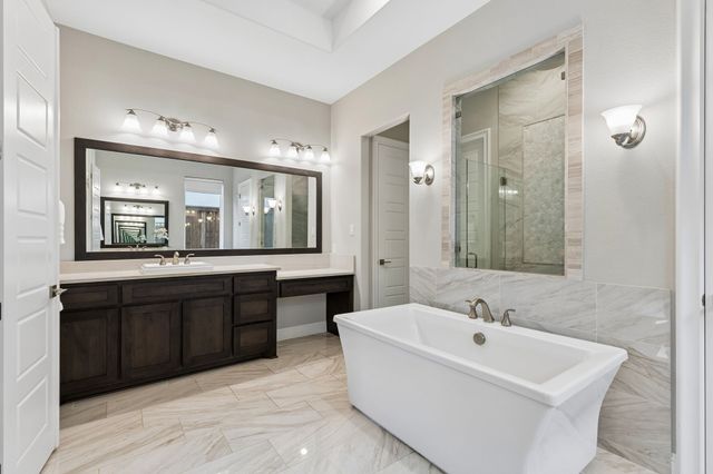 2164 Domingo Drive, Fort Worth, TX 76008