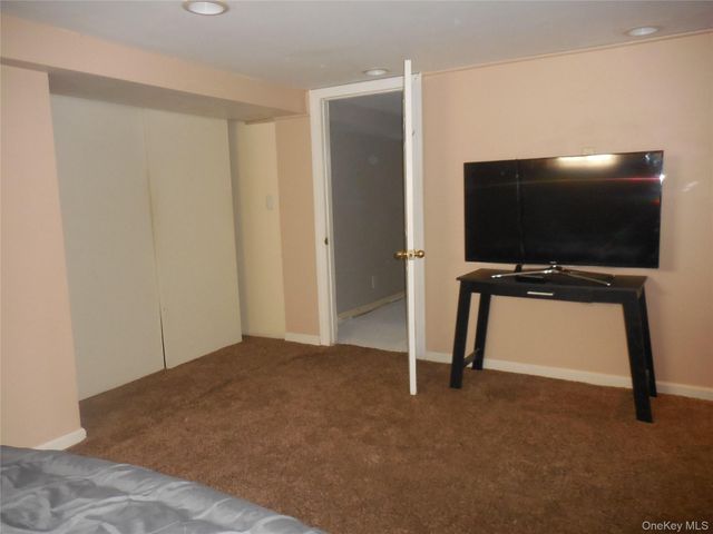 149 Rule Street, Franklin Square, NY 11010