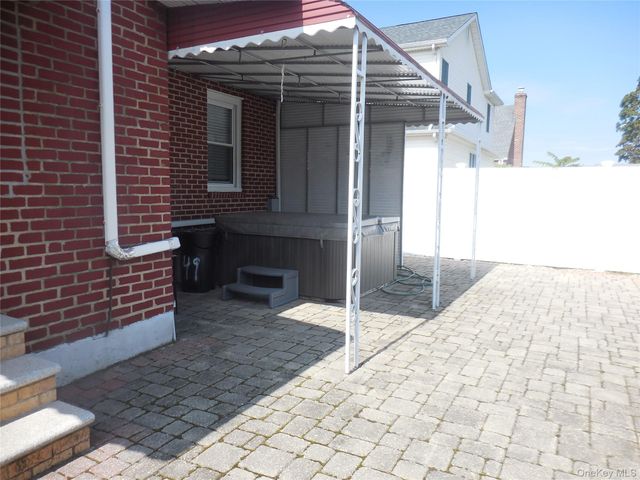 149 Rule Street, Franklin Square, NY 11010