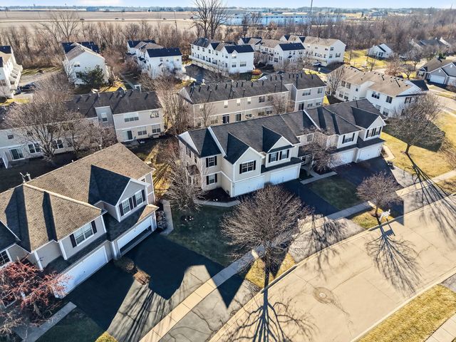 1492 Waterside Drive 1, Dekalb, IL 60115