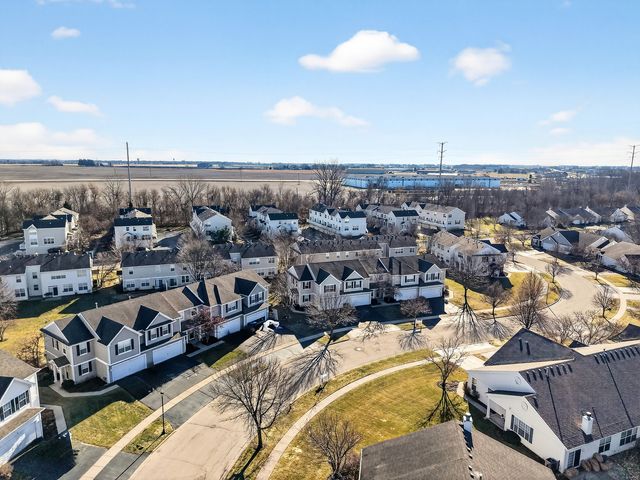 1492 Waterside Drive 1, Dekalb, IL 60115