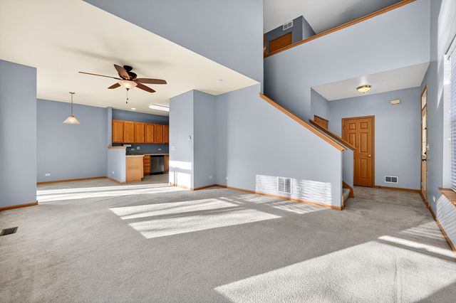 1492 Waterside Drive 1, Dekalb, IL 60115