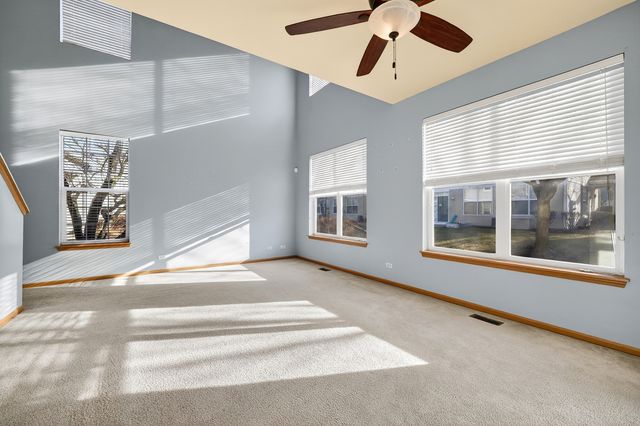 1492 Waterside Drive 1, Dekalb, IL 60115