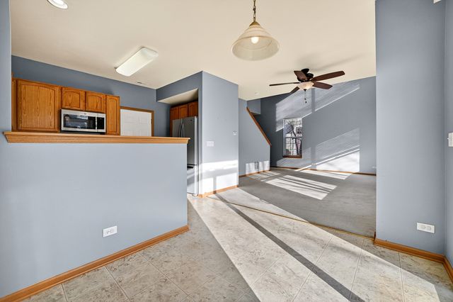 1492 Waterside Drive 1, Dekalb, IL 60115