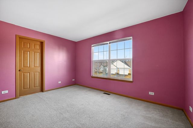 1492 Waterside Drive 1, Dekalb, IL 60115