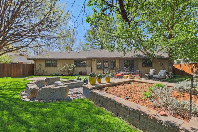 6512 E Murdock Ave, Wichita, KS 67206