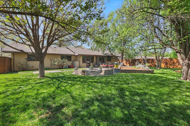 6512 E Murdock Ave, Wichita, KS 67206