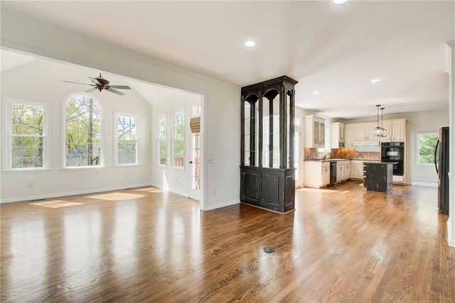 4910 Red Robin Ridge, Johns Creek, GA 30022