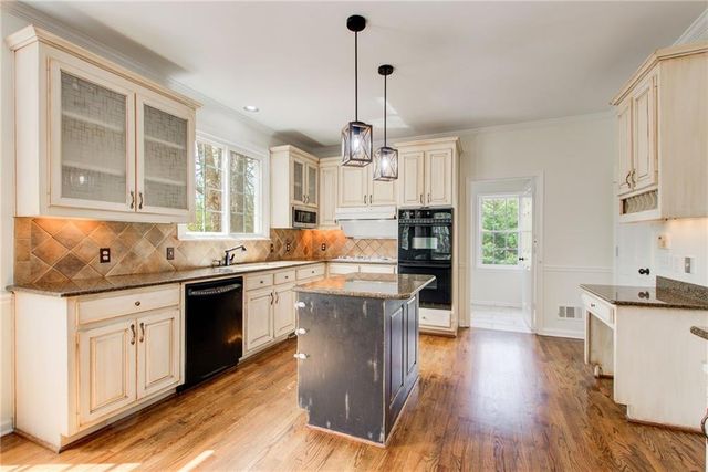 4910 Red Robin Ridge, Johns Creek, GA 30022