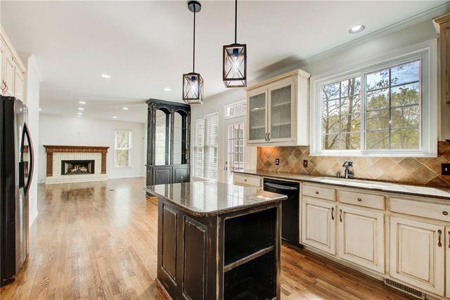 4910 Red Robin Ridge, Johns Creek, GA 30022