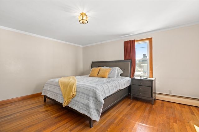 105 Columbia Rd, Lowell, MA 01854