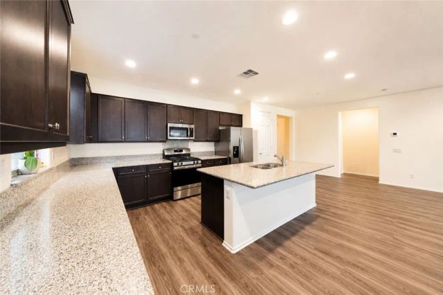 1529 Noblewood Drive, San Jacinto, CA 92582