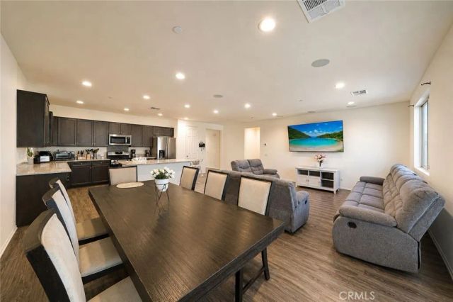 1529 Noblewood Drive, San Jacinto, CA 92582
