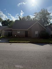 3869 CEDAR PATH DR, Memphis, TN 38115