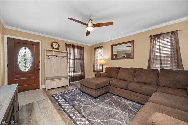 3419 Maplecrest Avenue, Parma, OH 44134