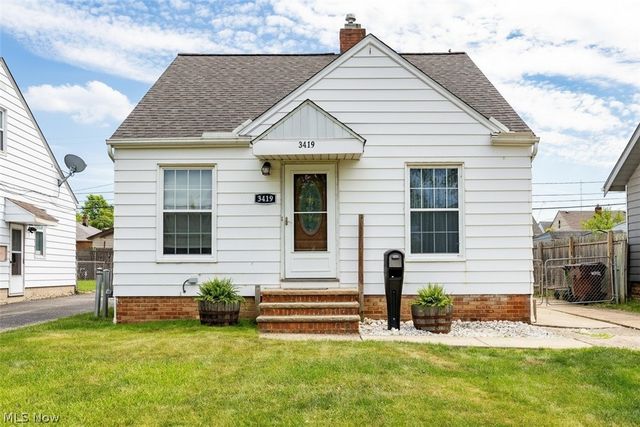 3419 Maplecrest Avenue, Parma, OH 44134