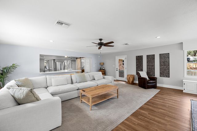 15 NE Wedgewood Lane, Fort Walton Beach, FL 32547