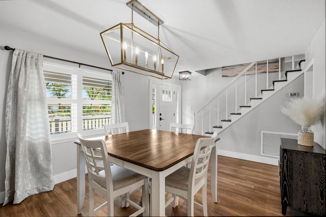 15 NE Wedgewood Lane, Fort Walton Beach, FL 32547