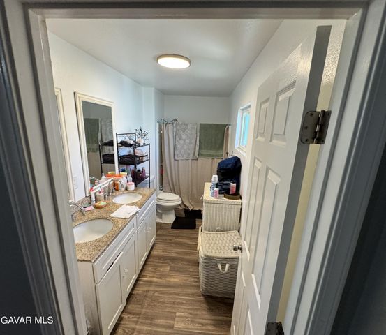 1866 E Avenue Q11, Palmdale, CA 93550