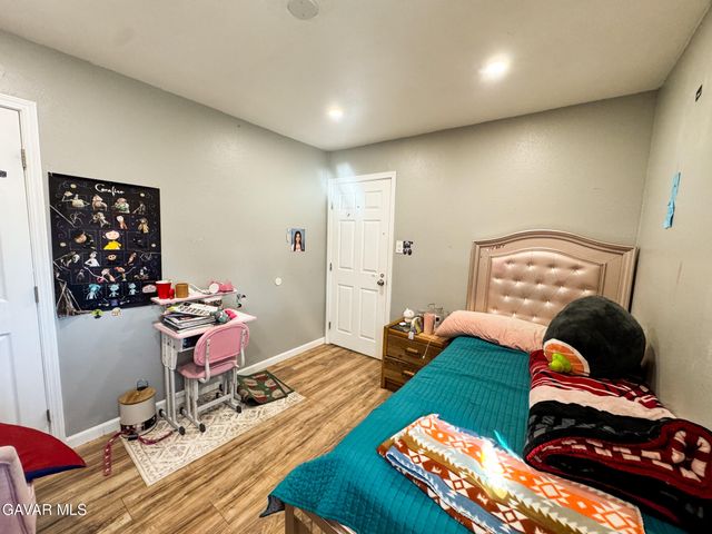 1866 E Avenue Q11, Palmdale, CA 93550
