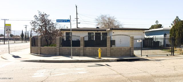 1866 E Avenue Q11, Palmdale, CA 93550