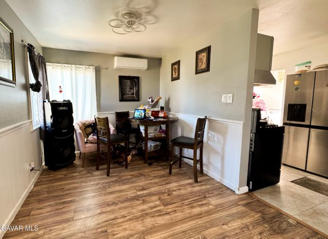 1866 E Avenue Q11, Palmdale, CA 93550