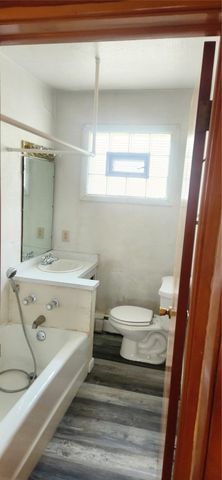 500 Wayne Avenue, Ellwood City, PA 16117