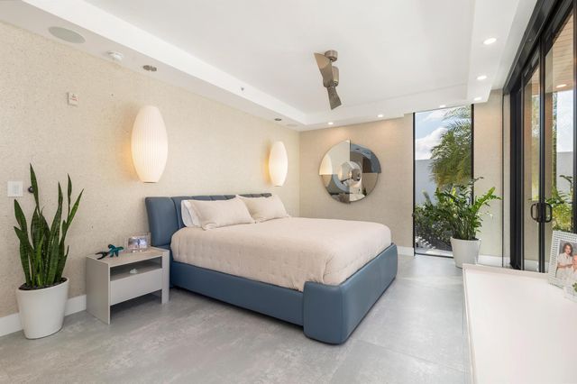 106 Inlet Way 202, Palm Beach Shores, FL 33404