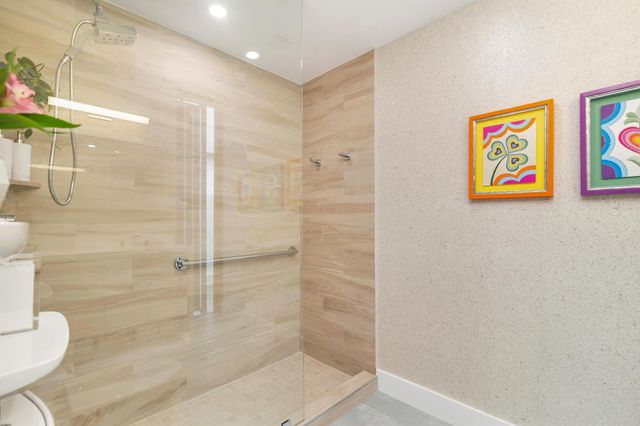 106 Inlet Way 202, Palm Beach Shores, FL 33404