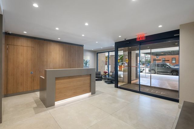 444 E 75th St Apt 17E, New York City, NY 10021