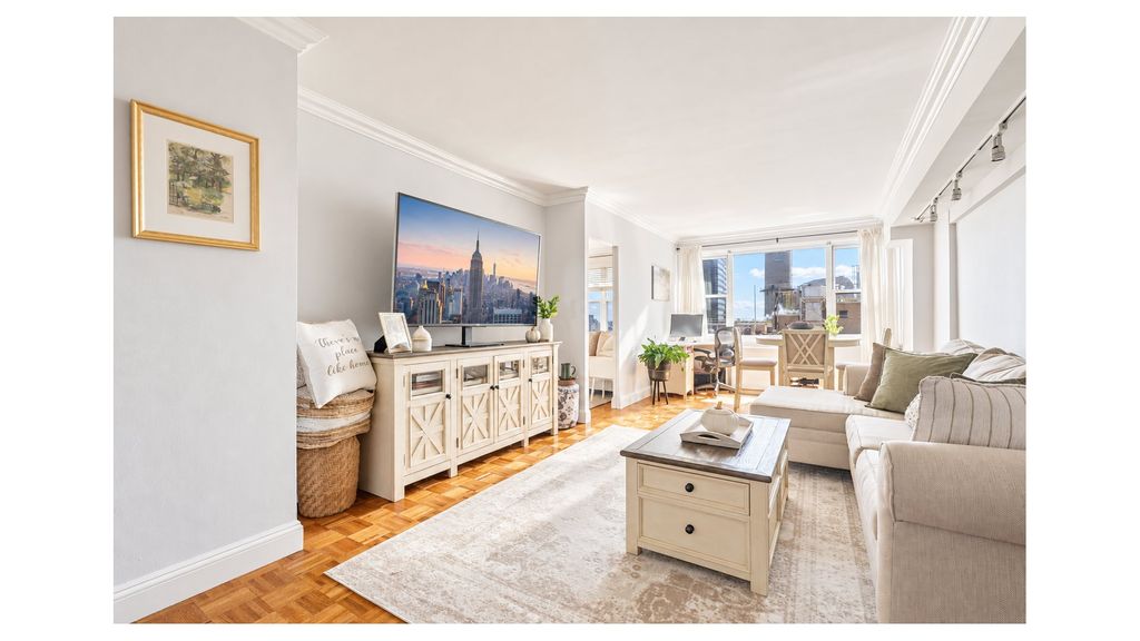 444 E 75th St Apt 17E, New York City, NY 10021