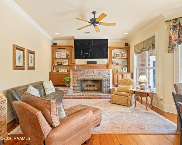 105 Gerriewood Lane, Lafayette, LA 70508