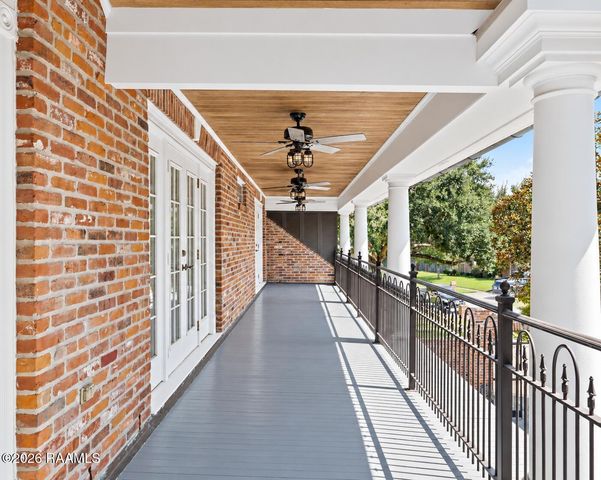 105 Gerriewood Lane, Lafayette, LA 70508
