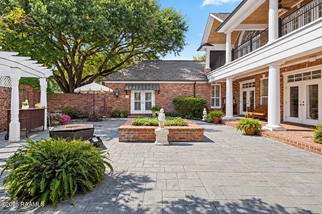 105 Gerriewood Lane, Lafayette, LA 70508