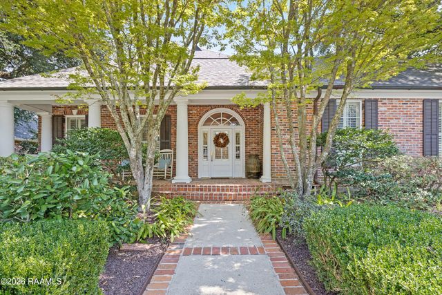 105 Gerriewood Lane, Lafayette, LA 70508