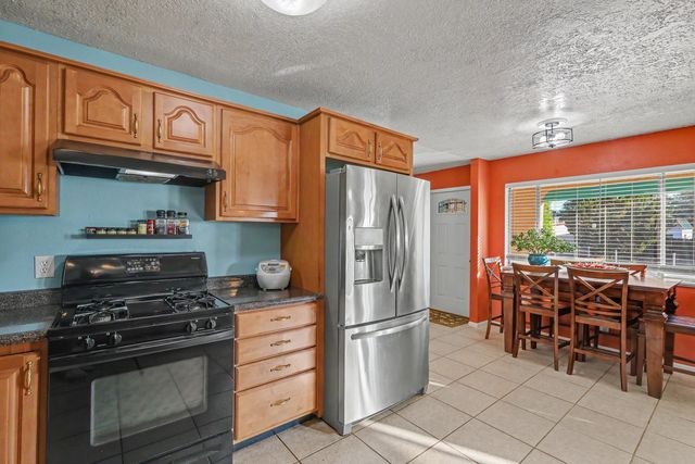 11537 Angelina Place NE, Albuquerque, NM 87123