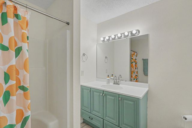 11537 Angelina Place NE, Albuquerque, NM 87123