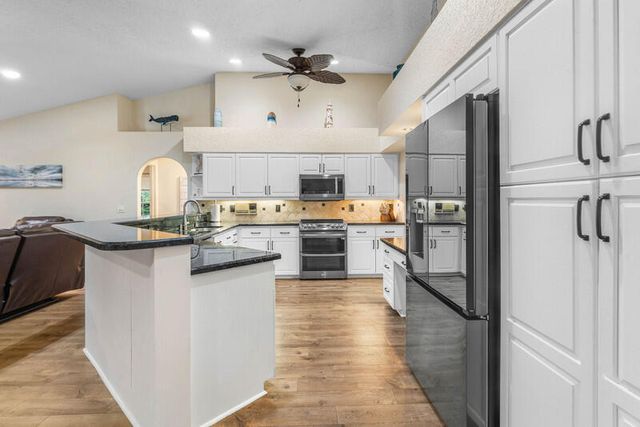 13546 Staimford Drive, Wellington, FL 33414
