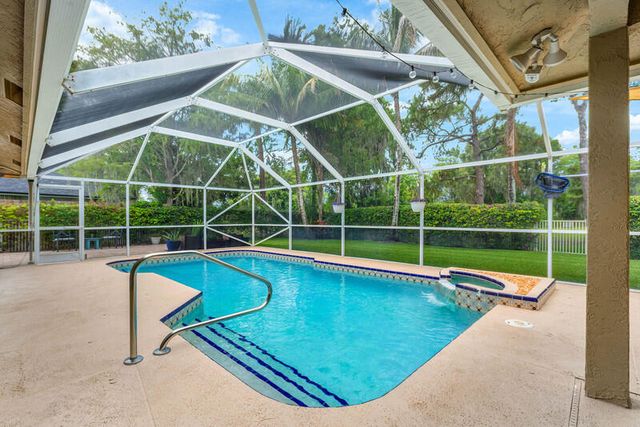 13546 Staimford Drive, Wellington, FL 33414