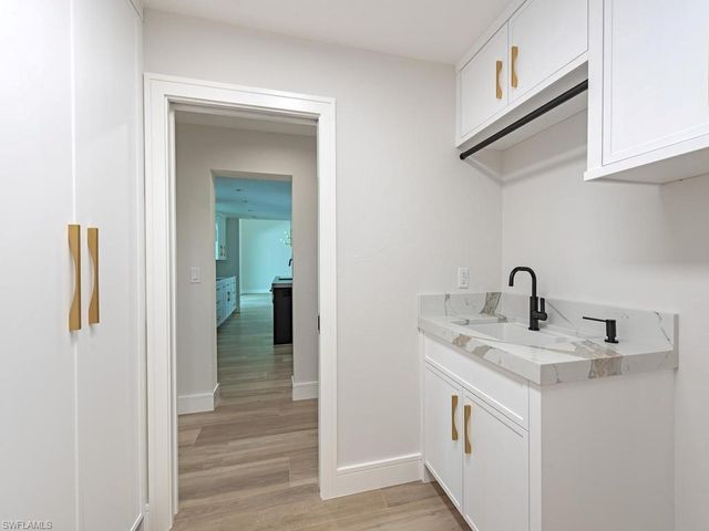 5520 CYNTHIA LN, Naples, FL 34112