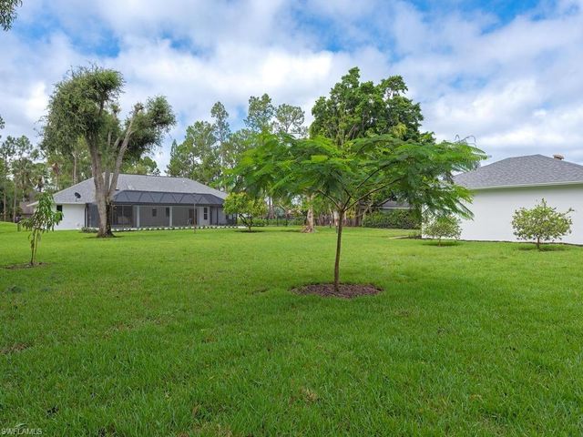 5520 CYNTHIA LN, Naples, FL 34112
