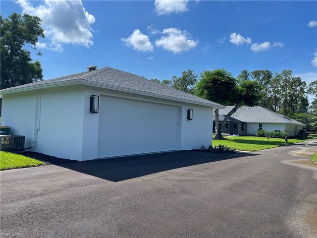 5520 CYNTHIA LN, Naples, FL 34112