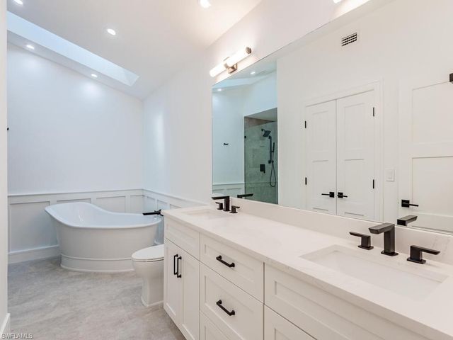 5520 CYNTHIA LN, Naples, FL 34112