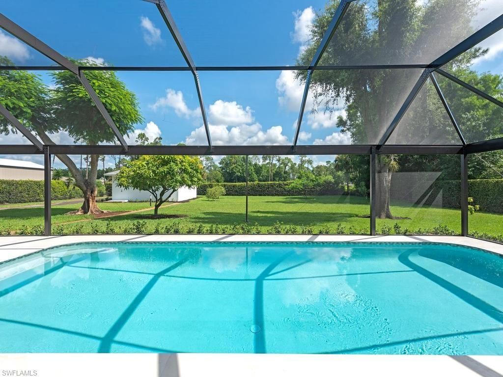 5520 CYNTHIA LN, Naples, FL 34112